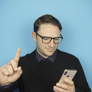 Fabio Giannese con saluto